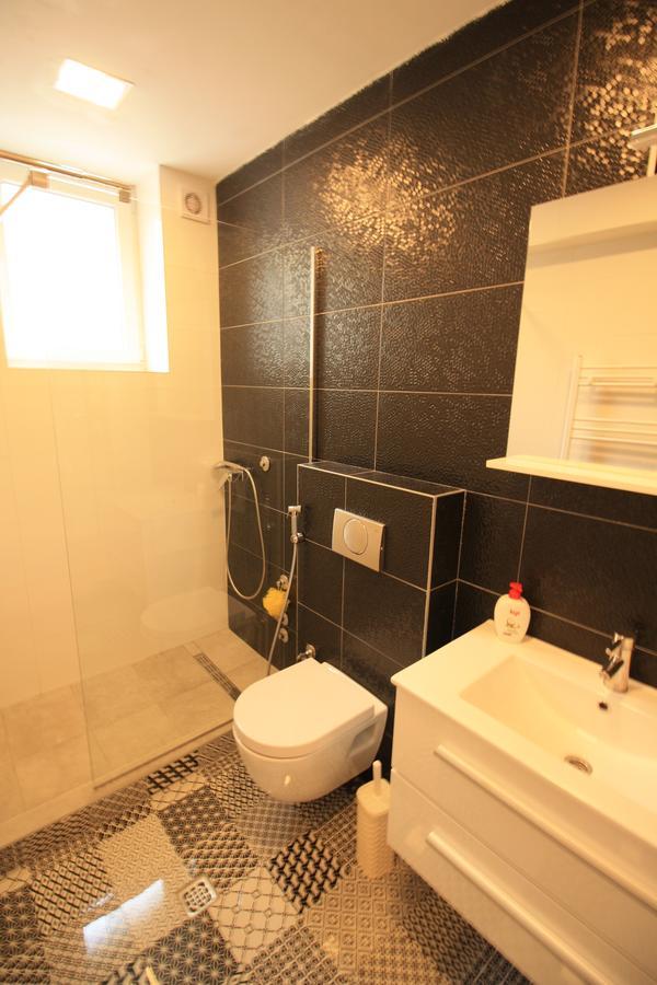 Apartment Marijin Dvor Deluxe Sarajevo Exterior photo
